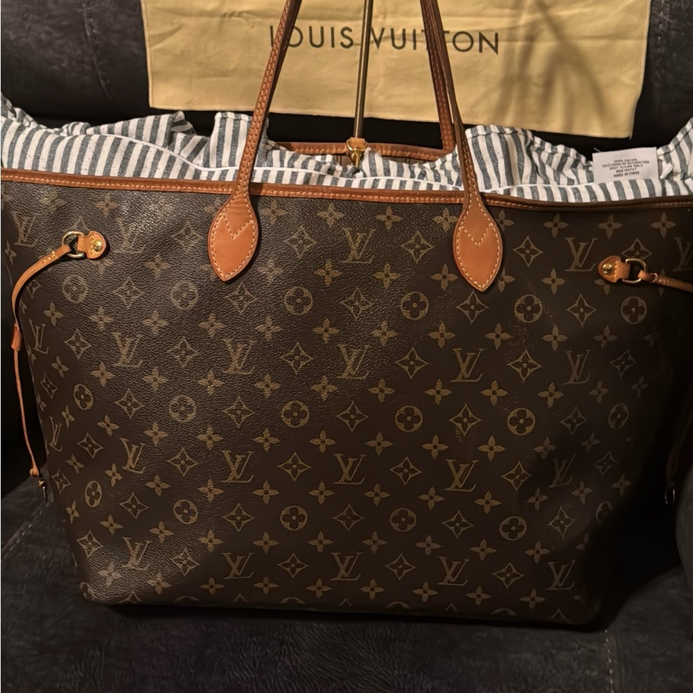 Louis Vuitton Striped Interior Bag with Gold Accents - Neverfull GM with insert